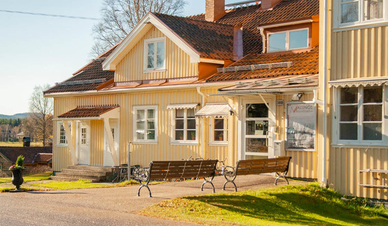 Gula huset på skolans område